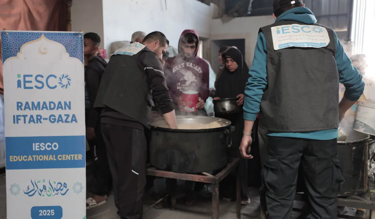 Agihan hidangan panas fidyah di Gaza